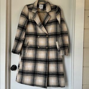 Le Lis Plaid Coat in Black, Gray, and Cream